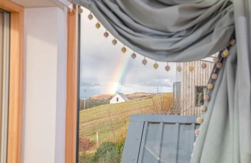 Stein Appartement | Taigh Glas Studio - Lochbay