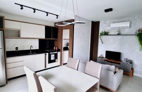 Meia Praia Appartement | Beaches, Beto Carrero and Airport: New Apartment in Meia Praia with Comfort!