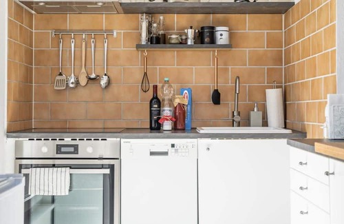 Weststadt Appartement | Apartment 'Conte' with Mountain View, Private Terrace and Wi-Fi