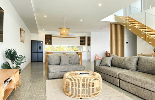 Bokarina Villa | Beach Villa Sunshine Coast, Moolooaba.