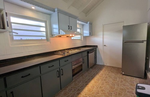 Nikiboko Maison | Cozy 2-bedroom house in delightful Kralendijk with WiFi, AC