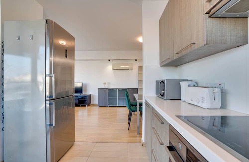 Ayios Dhometios Appartement | This apartment is a 3 bedroom(s), 2.5 bathrooms, located in Agiou Georgiou, Nicosia.