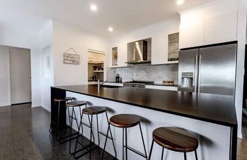 Ninderry Maison | Skybolt Escape - Heated Pool, Pet on app