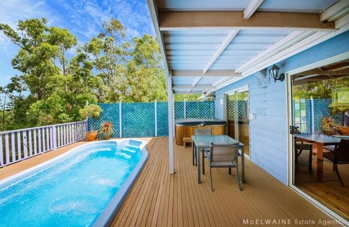 Vacy Cabine | Wanjii II Pool & Spa Getaway Vacy