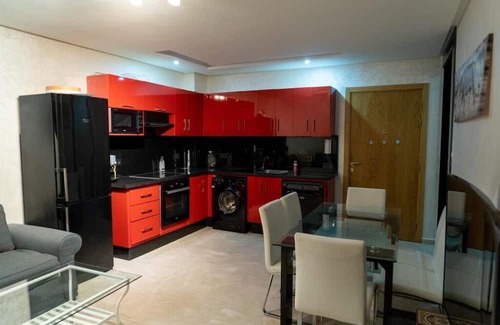Saada Appartement | Studio with swimming pool and private parking near the Opera House