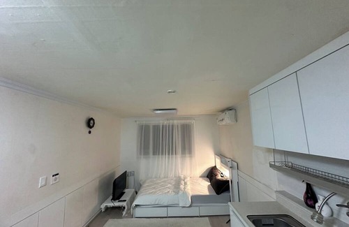 COEX Appartement | Cozy studio with WiFi in central Gangnam, Seoul