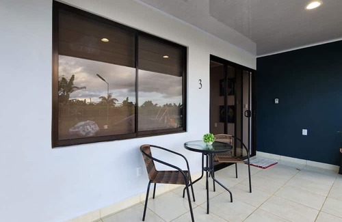 Penjamo Maison | Charming Tropical Noir, 2-bedroom house with AC, WiFi