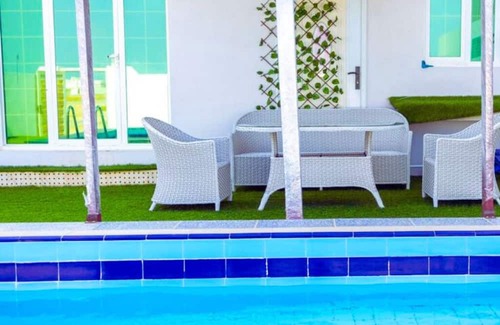 Al Hadd Chalet De Ski | Staycation with Exciting Sea Adventure Package