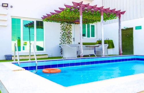 Al Hadd Chalet De Ski | Staycation with Exciting Sea Adventure Package