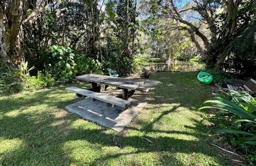 Dundowran Beach Appartement | Welcome to "Margaritaville" - Where it is always 5 O'clock somewhere!