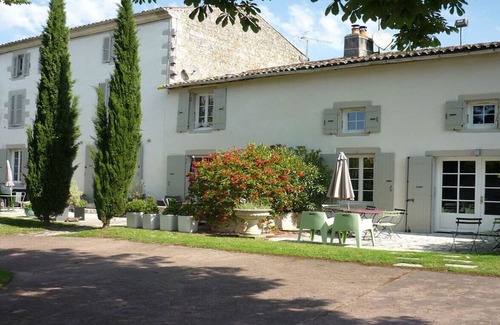 Saint-Romain-de-Benet Maison | Gîte le sun house - family gite for 7 people between countryside and ocean