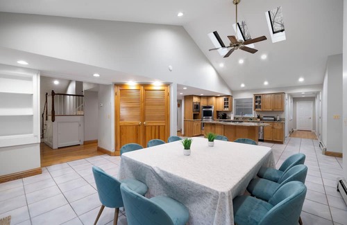 Town of Ramapo Maison | Spacious w/ Huge Yard, Pool, Fire Pit & Billiards