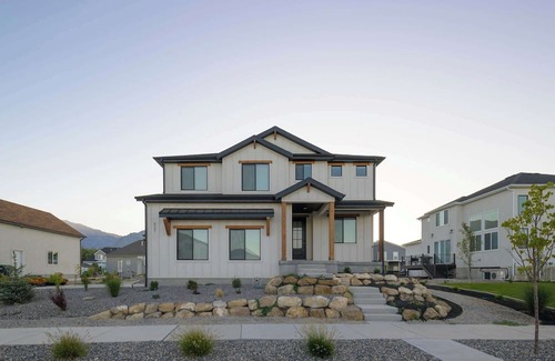 Provo Bay Maison | Lakeside Provo Getaway l Aero by Stay