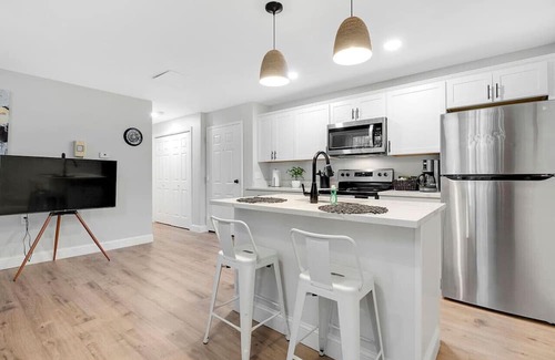 Biddeford Appartement | Maine Retreat: 1BR, Close to Old Orchard Beach