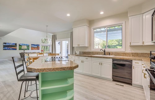 Centennial Maison | Pet-Friendly Home w/Fenced Yard in Centennial!