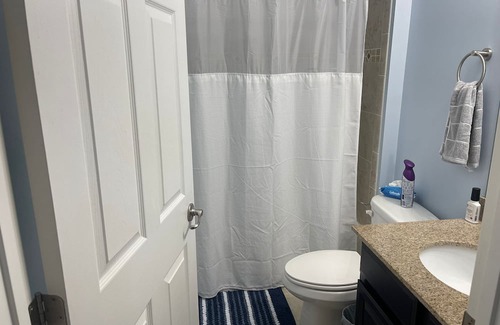 Burtonsville Maison | Charming 3-bedroom townhome in Burtonsville with a great view