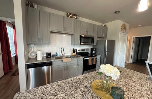 Summerville Appartement | Charming 2-bedroom apartment in delightful Summerville with WiFi, AC
