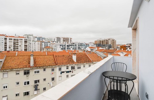 Benfica Appartement | Blueground | Benfica, furnished, a/c, washer