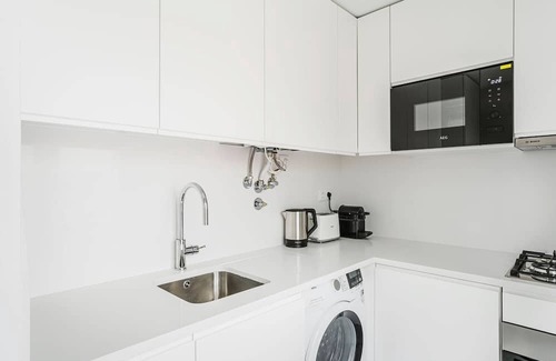 Benfica Appartement | Blueground | Benfica, furnished, a/c, washer