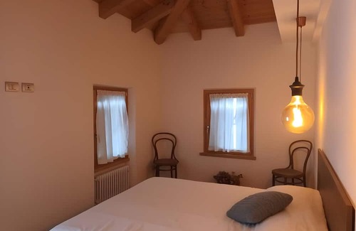 Pieve di Cadore Maison | Room '3- Nene Lidia' with Shared Terrace, Private Garden and Wi-Fi