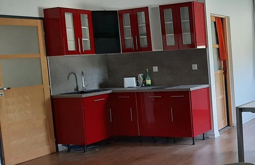 Regusse Appartement | In a private estate, large studio with terrace