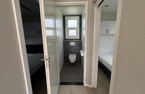 Lathum Station Balnéaire | Cube De Luxe - Two Bedroom Resort, Sleeps 4