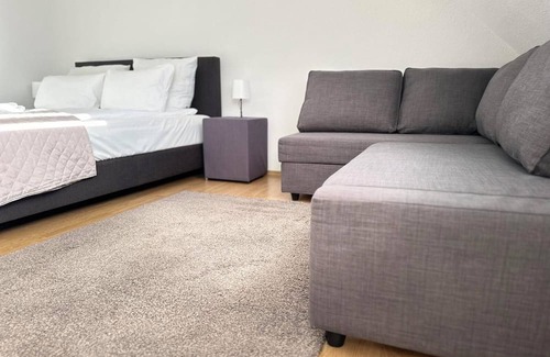 Roggendorf/Thenhoven Appartement | Modern, spacious apartment with home office and balcony