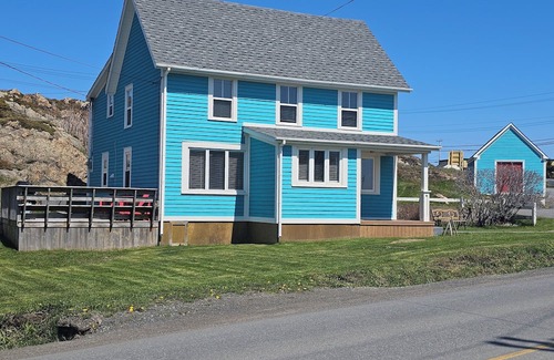 Twillingate Maison | Above The Tickle Twillingate Vacation Home.nTraditional Saltbox House est 1901