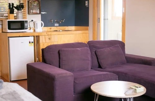 Staverton Appartement | 3 Hills@The Good Place. 小屋 @ 好地方. Inc breakfast