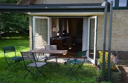 Juebek Location De Bateaux | Holsteinshof Comfortable holiday residence