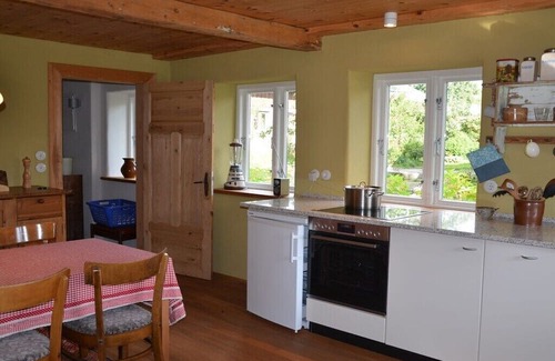 Juebek Location De Bateaux | Holsteinshof Comfortable holiday residence