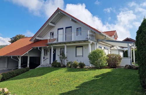 Haarbach Maison | Living on the golf course in a very quiet location.