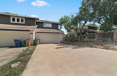 Pleasant Valley Maison | Relaxing Austin Stay Close to Downtown and Airport