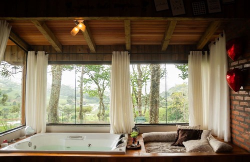 Rancho Queimado Chalet De Ski | Chalé Caminho do Sol - 2 - Com Jacuzzi e Lareira