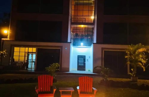 Bagope Appartement | Cozy Fully Equipped Apt 2BR - 7min walk from Lakenn