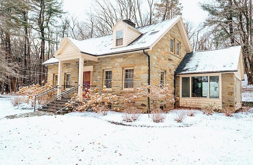 Castile Maison | Spacious 4-bedroom house in Letchworth State Park, Castile, NY.