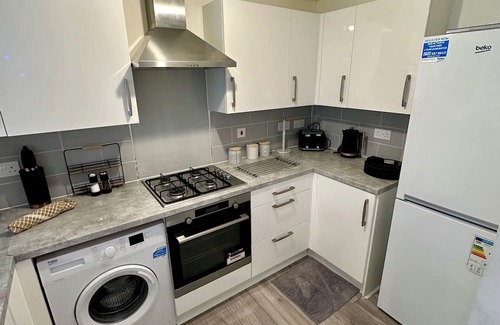 Bordesley Maison | Modern 5 Bedroom Central House With Wifi
