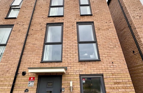 Bordesley Maison | Modern 5 Bedroom Central House With Wifi
