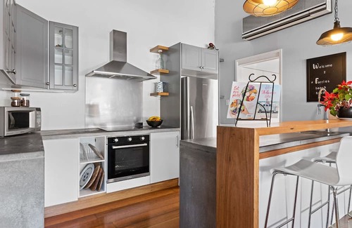 Forresters Beach Maison | Beachside Bliss Forresters Beach