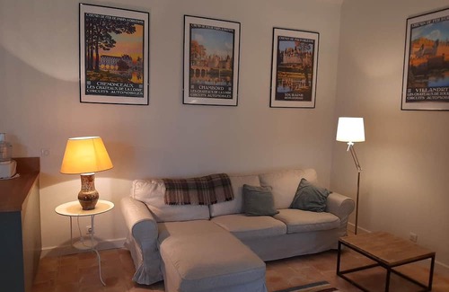Chambourg-sur-Indre Maison | STAG AND SWAN SET FOR 12