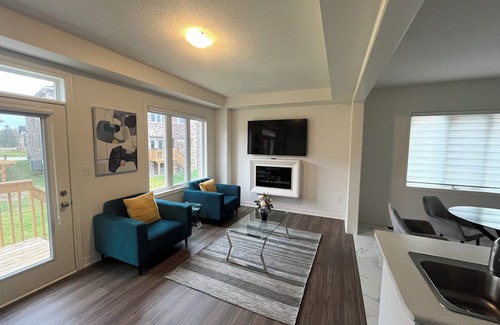 Watertown Appartement | Stunning, BRAND NEW 4BDR Home in Waterdown