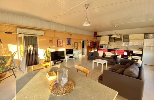 Konyaalti Appartement | Luxury Terrace Floor, Near Konyaalti Beach with Stunning Mountain Views