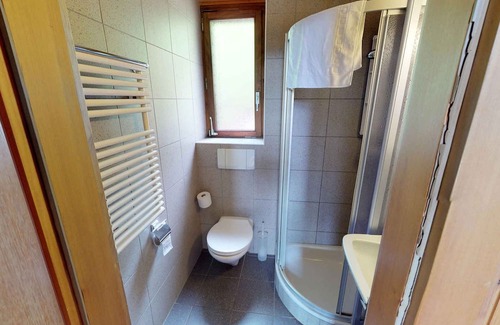 Blatten bei Naters Chalet De Ski | Chalet with balcony and heating