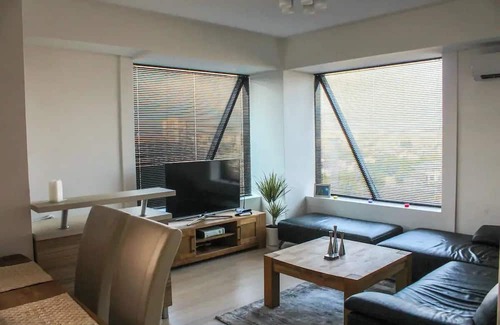 Skopje Region Appartement | Spacious 3-bedroom apartment with 2xAC, WiFi in superb Skopje