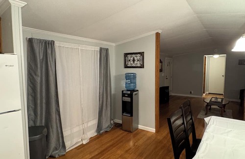 Schuyler Falls Maison | Charming 2-bedroom house with AC, WiFi in enchanting Schuyler Falls