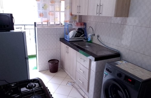 Kasarani Lit Et Petit-Déjeuner | King Sharbs Apartment in Kasarani