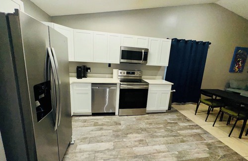 Fairvilla Maison | 2BD RM Home-Downtown/Wekiwa Springs