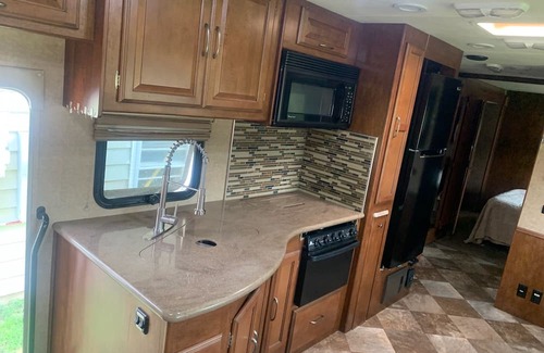 Woodbine Maison | Camper/RV in Woodbine, NJ