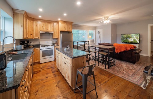 Cooperstown Maison | Luxurious Estate in Cooperstown, NY -3.2 miles from the Cooperstown Dreams Park