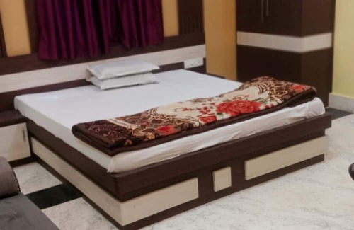 Rai Hôtel | Goroomgo Swastik Palace